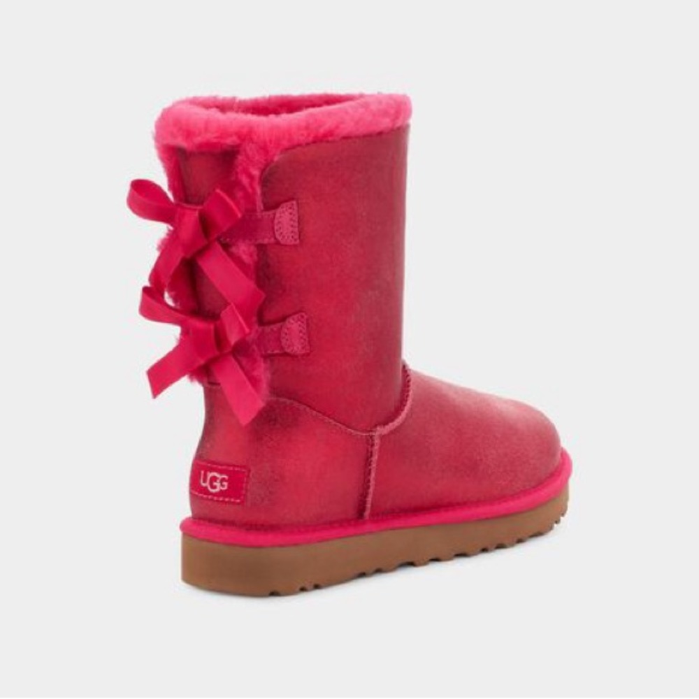 NEW WOMENS SIZE 7 RED SHINE UGG BAILEY BOW GLISTEN METALLIC SUEDE BOOTS 1132731